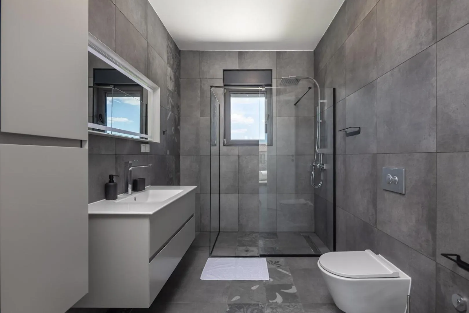 New! Luxury Villa Epic 3 - 50 M2 Heated Pool Juršići 0*,